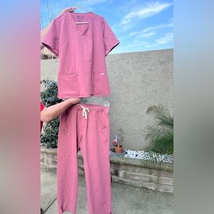 Casma top Kade pants womens figs